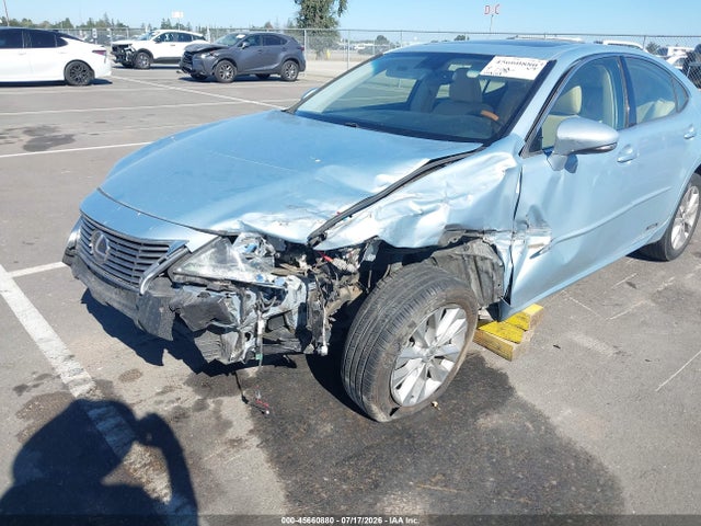 2013 Lexus Es 300h მანქანა იყიდება აუქციონზე, vin: JTHBW1GG0D2031760, აუქციონის ნომერი: 45660880