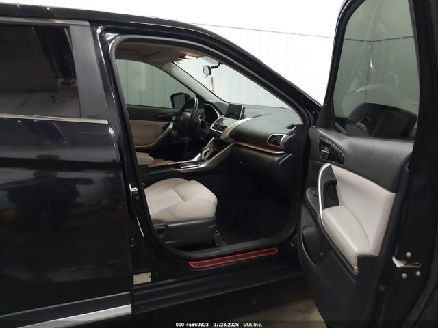 45660923 :رقم المزاد ، JA4AT5AA4KZ023113 vin ، 2019 Mitsubishi Eclipse Cross Se مزاد بيع
