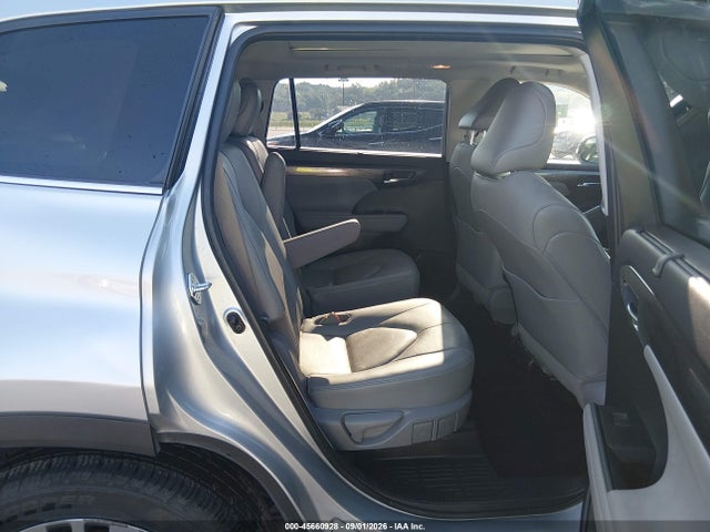 2021 Toyota Highlander Platinum მანქანა იყიდება აუქციონზე, vin: 5TDFZRBH5MS078753, აუქციონის ნომერი: 45660928