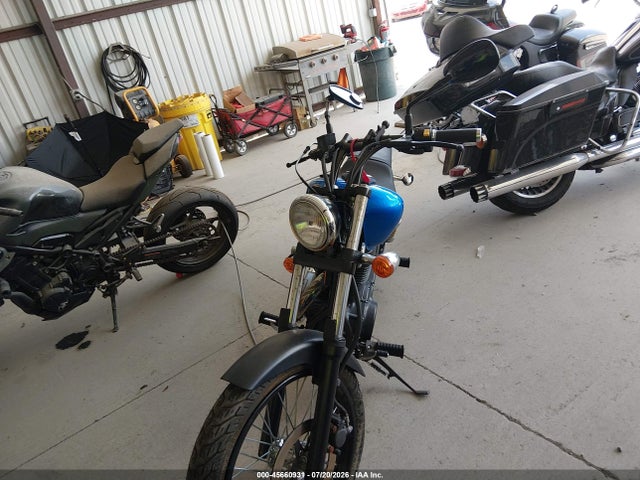 Suzuki LS650 2019 JS1NP41D8K7100426 Image 2