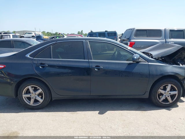 2015 Toyota Camry Le მანქანა იყიდება აუქციონზე, vin: 4T4BF1FKXFR459819, აუქციონის ნომერი: 45660941