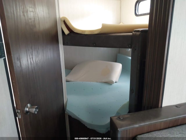 45660947 :رقم المزاد ، 4X4TCKB26L9131376 vin ، 2020 Forest River Cherokee Grey Wolf 26dbh Travel Trailer مزاد بيع
