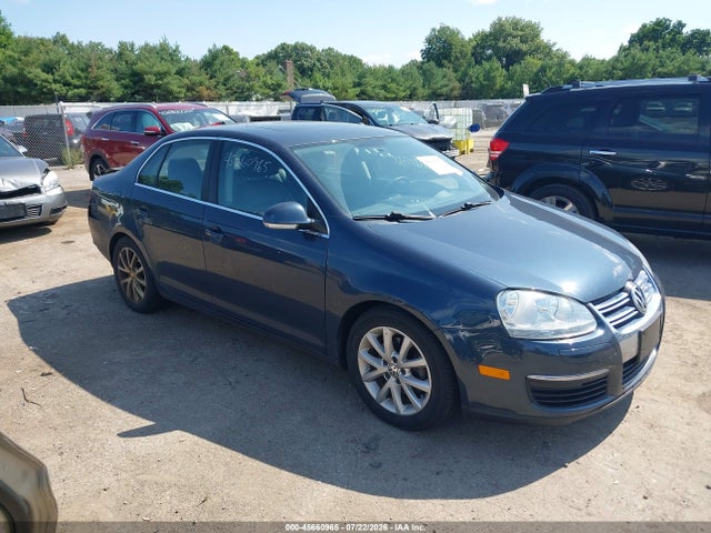 2010 Volkswagen Jetta Se მანქანა იყიდება აუქციონზე, vin: 3VWRX7AJXAM068255, აუქციონის ნომერი: 45660965