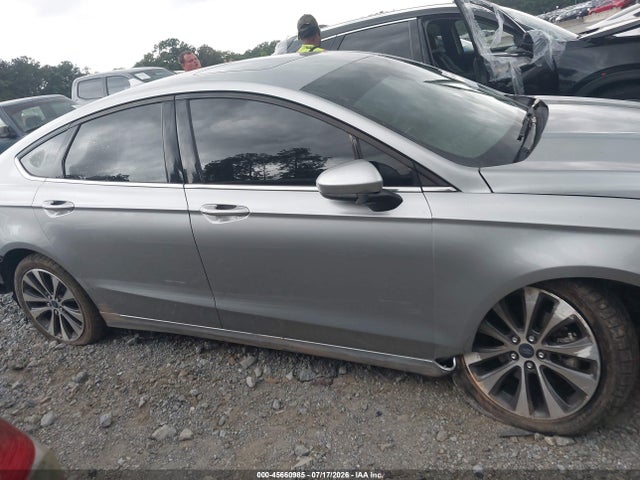 45660985 :رقم المزاد ، 3FA6P0T95LR190548 vin ، 2020 Ford Fusion Se مزاد بيع