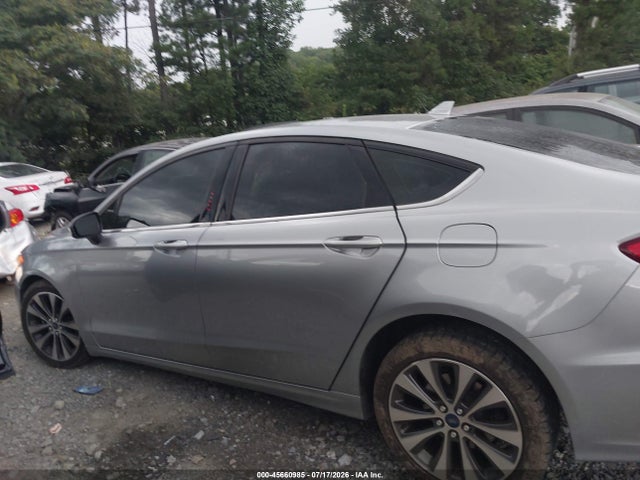 45660985 :رقم المزاد ، 3FA6P0T95LR190548 vin ، 2020 Ford Fusion Se مزاد بيع