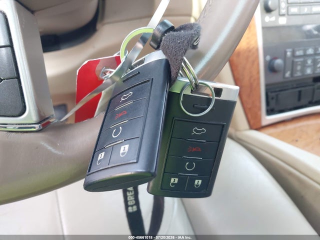45661018 :رقم المزاد ، 1G6DD67V980168079 vin ، 2008 Cadillac Sts Awd W/1sb مزاد بيع