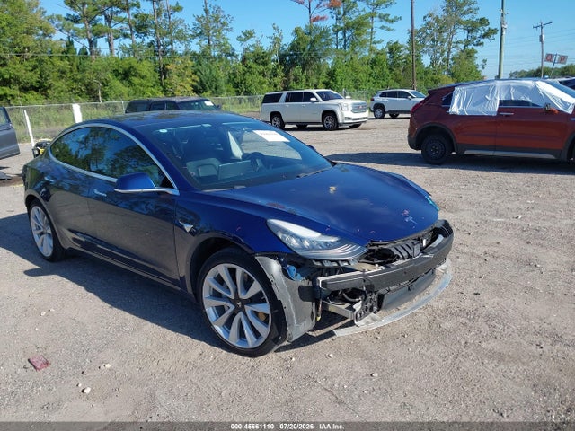 45661110 :رقم المزاد ، 5YJ3E1EB7JF088157 vin ، 2018 Tesla Model 3 Long Range/performance مزاد بيع