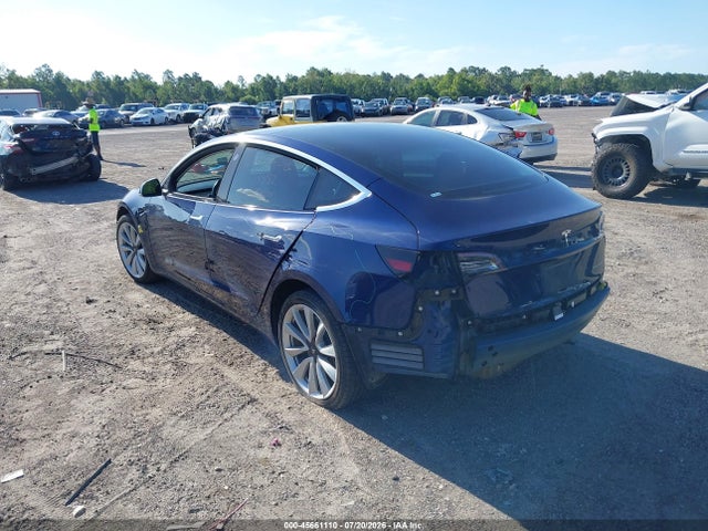 45661110 :رقم المزاد ، 5YJ3E1EB7JF088157 vin ، 2018 Tesla Model 3 Long Range/performance مزاد بيع