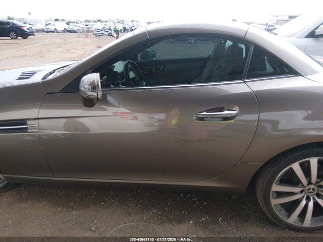 WDDPK3JA8JF150704 Mercedes-Benz Slc 300