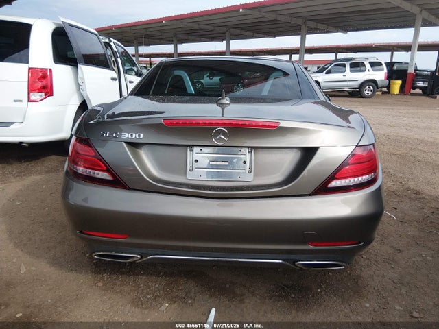 WDDPK3JA8JF150704 Mercedes-Benz Slc 300