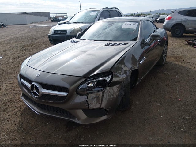 WDDPK3JA8JF150704 Mercedes-Benz Slc 300