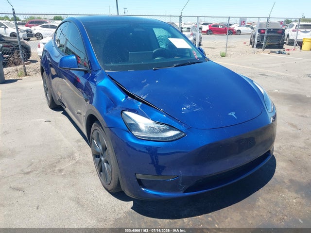 Продажа на аукционе авто 2024 Tesla Model Y Long Range Dual Motor All-wheel Drive, vin: 7SAYGDEE8RF167475, номер лота: 45661163
