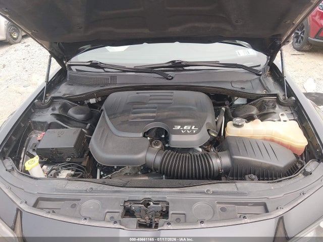 45661165 :رقم المزاد ، 2C3CCABG0NH135264 vin ، 2022 Chrysler 300 S مزاد بيع