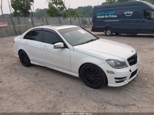 Aukcja sprzedaży 2013 Mercedes-benz C 300 Sport 4matic, vin: WDDGF8AB9DA819963, numer aukcji: 45661216