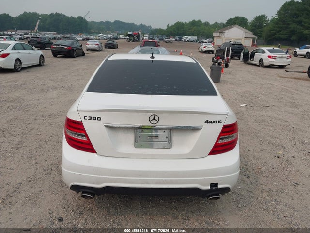 2013 Mercedes-benz C 300 Sport 4matic მანქანა იყიდება აუქციონზე, vin: WDDGF8AB9DA819963, აუქციონის ნომერი: 45661216