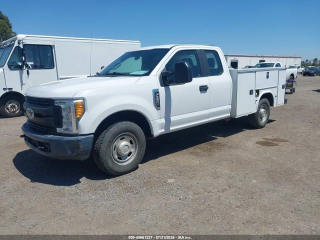 Ford F-350 Xl 2017 1FD8X3A65HEE29048 Image 2