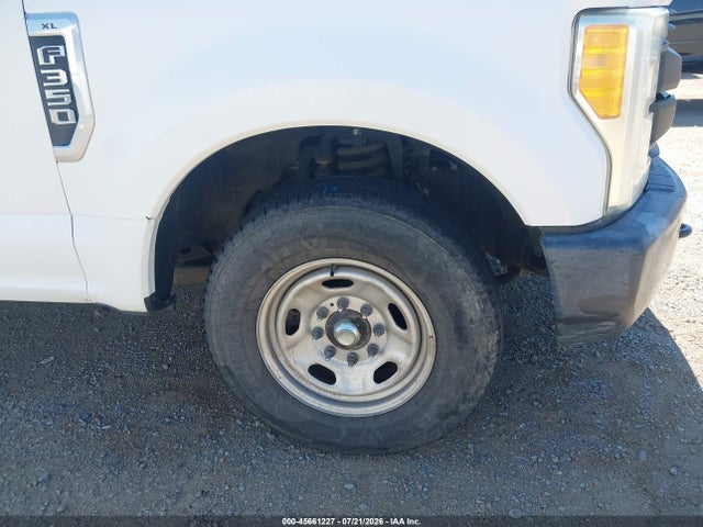 Ford F-350 Xl 2017 1FD8X3A65HEE29048 Image 6
