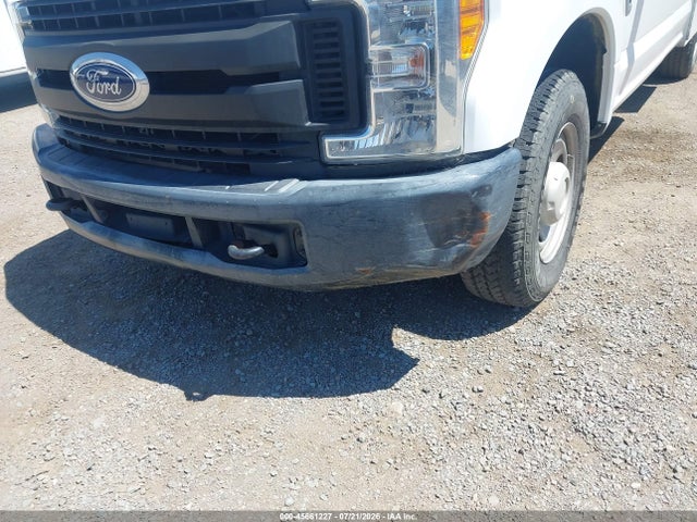 Ford F-350 Xl 2017 1FD8X3A65HEE29048 Image 13