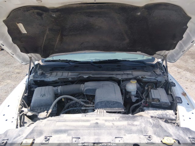 45661239 :رقم المزاد ، 1C6RR6KG2JS296520 vin ، 2018 Ram 1500 Tradesman  4x2 5'7 Box مزاد بيع
