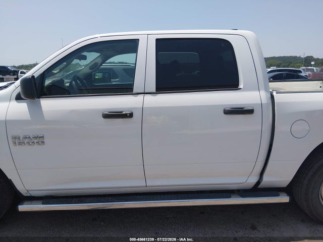45661239 :رقم المزاد ، 1C6RR6KG2JS296520 vin ، 2018 Ram 1500 Tradesman  4x2 5'7 Box مزاد بيع