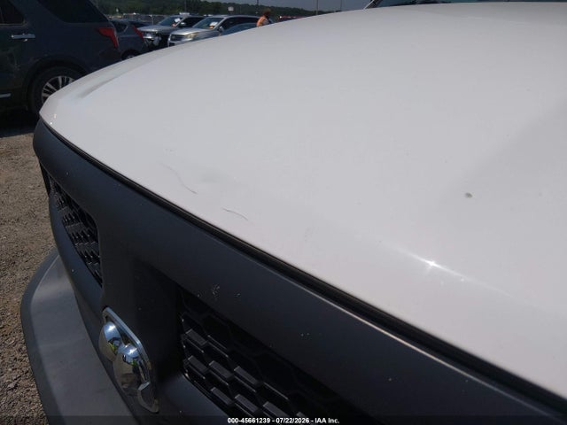 45661239 :رقم المزاد ، 1C6RR6KG2JS296520 vin ، 2018 Ram 1500 Tradesman  4x2 5'7 Box مزاد بيع