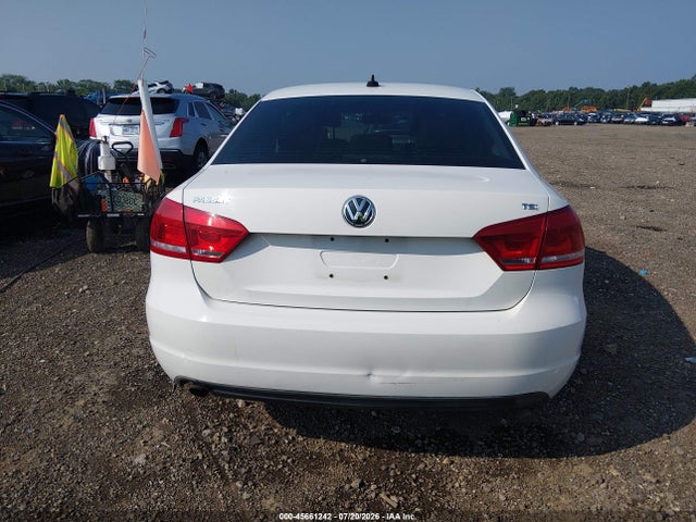 Aukcja sprzedaży 2014 Volkswagen Passat 1.8t Wolfsburg Edition, vin: 1VWAT7A39EC100811, numer aukcji: 45661242