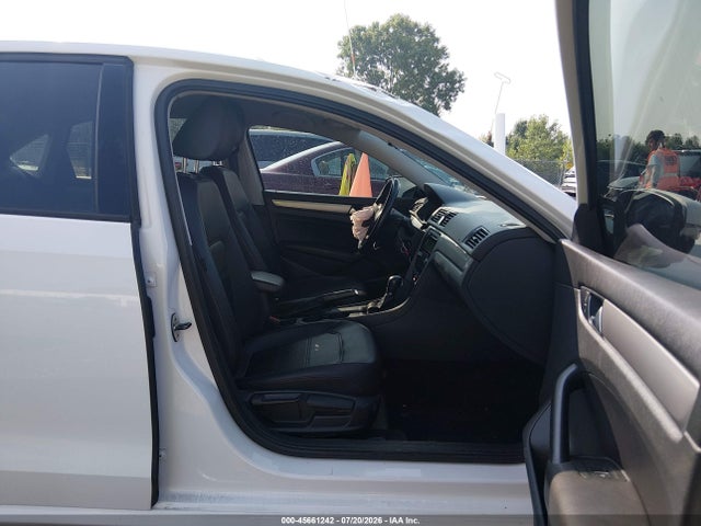 Aukcja sprzedaży 2014 Volkswagen Passat 1.8t Wolfsburg Edition, vin: 1VWAT7A39EC100811, numer aukcji: 45661242