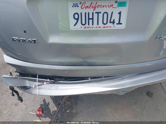 2T3YFREVXHW354545 Toyota Rav4 Platinum