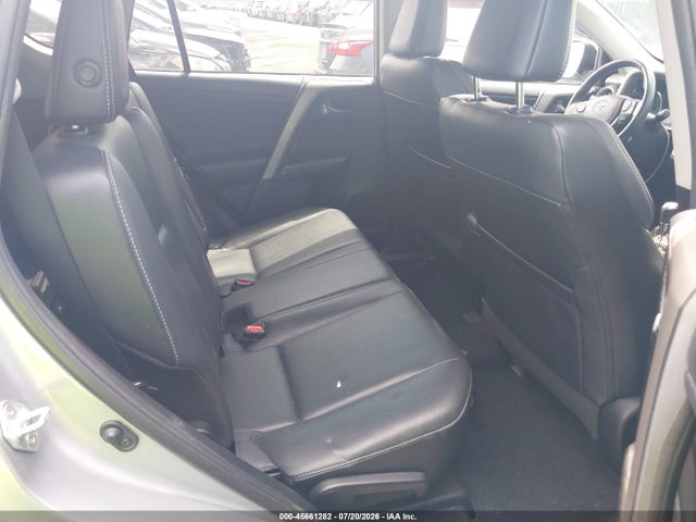 2T3YFREVXHW354545 Toyota Rav4 Platinum