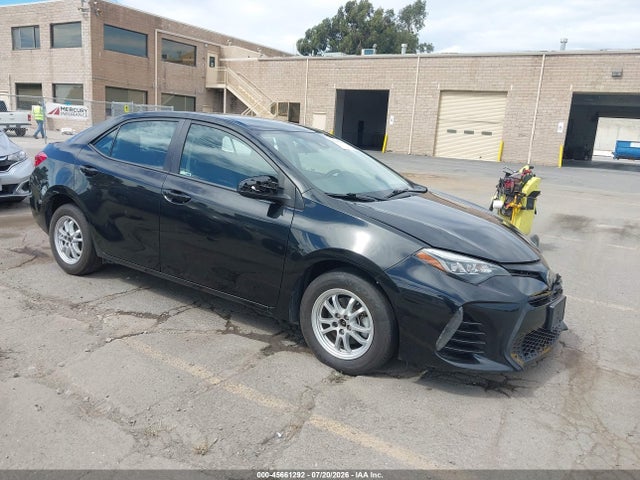 Продажа на аукционе авто 2017 Toyota Corolla Se, vin: 5YFBURHE3HP701361, номер лота: 45661292