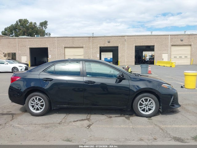 Toyota COROLLA SE 2017 5YFBURHE3HP701361 Image 14