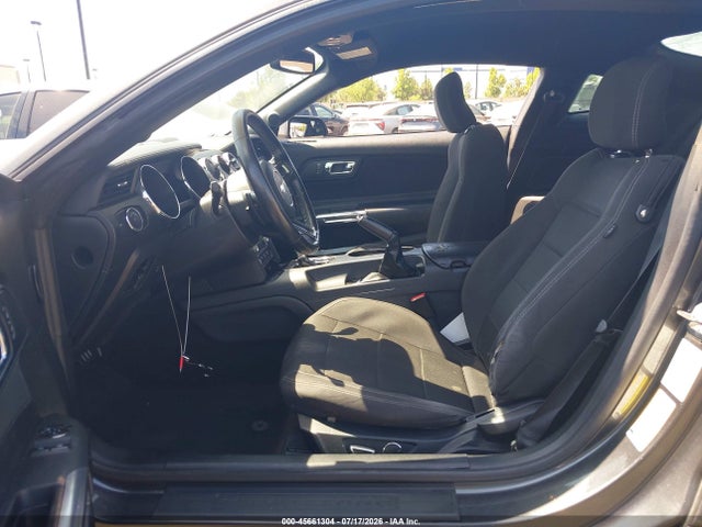 1FA6P8AMXG5230427 Ford Mustang V6