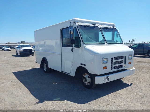 2017 1FC3E3KS5HDC66469 main image