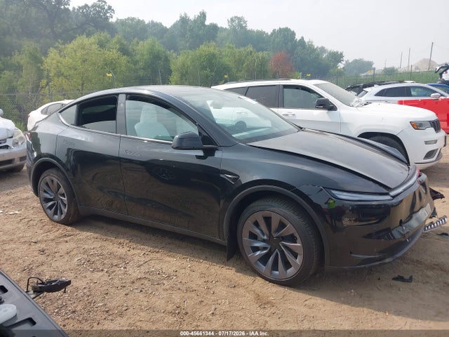 2026 Tesla Model Y Premium Rear-wheel Drive/rear-wheel Drive მანქანა იყიდება აუქციონზე, vin: 7SAYGDED3TF635854, აუქციონის ნომერი: 45661344