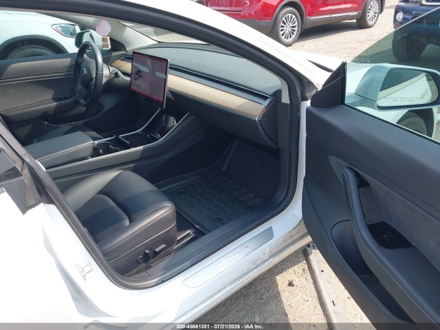 Продажа на аукционе авто 2018 Tesla Model 3 Long Range/performance, vin: 5YJ3E1EB4JF108476, номер лота: 45661351