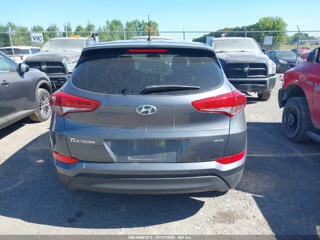 Hyundai TUCSON SE 2018 KM8J2CA48JU655322 Image 16
