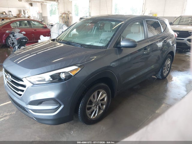 Hyundai TUCSON SE 2018 KM8J2CA48JU655322 Image 2