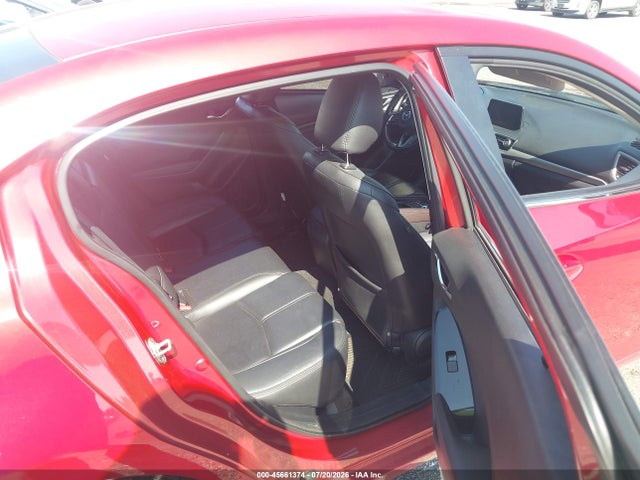 45661374 :رقم المزاد ، 3MZBN1V32JM255814 vin ، 2018 Mazda Mazda3 Touring مزاد بيع