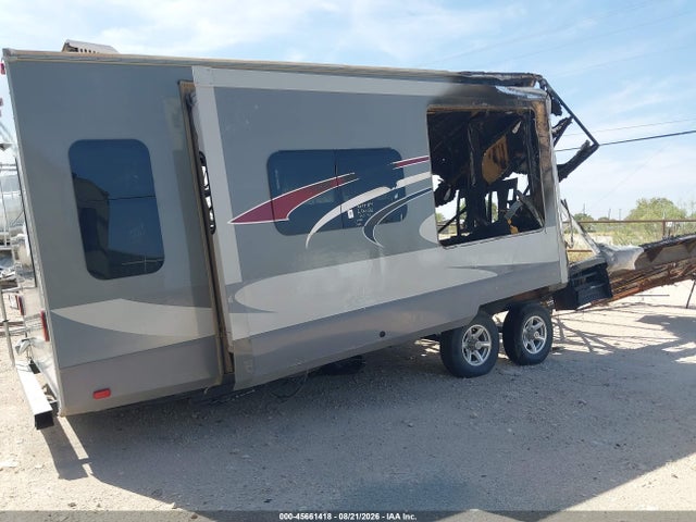Highland Ridge Mr323rls 2017 58TTL3822H5026251 Image 2