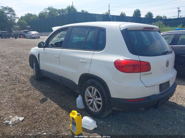 Продажа на аукционе авто 2012 Volkswagen Tiguan Le, vin: WVGAV7AX5CW588209, номер лота: 45661441
