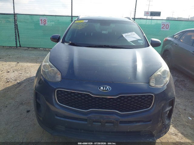 2017 Kia Sportage Lx მანქანა იყიდება აუქციონზე, vin: KNDPM3AC8H7227582, აუქციონის ნომერი: 45661529