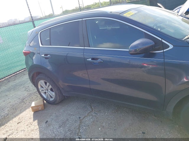2017 Kia Sportage Lx მანქანა იყიდება აუქციონზე, vin: KNDPM3AC8H7227582, აუქციონის ნომერი: 45661529