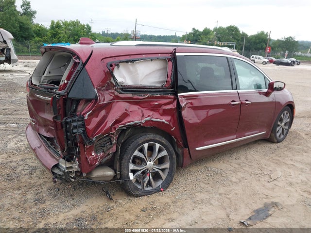 Chrysler Pacifica Limited 2017 2C4RC1GG0HR633400 Image 4