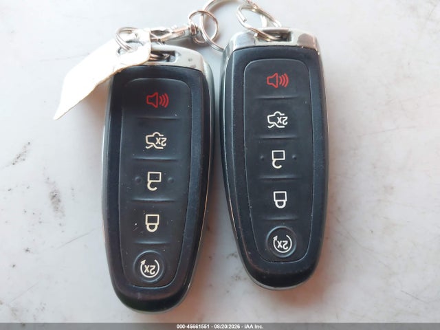 1FMCU0HD1KUA71952 Ford ESCAPE SEL