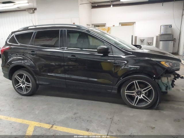 1FMCU0HD1KUA71952 Ford ESCAPE SEL