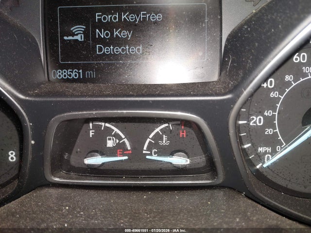 1FMCU0HD1KUA71952 Ford ESCAPE SEL