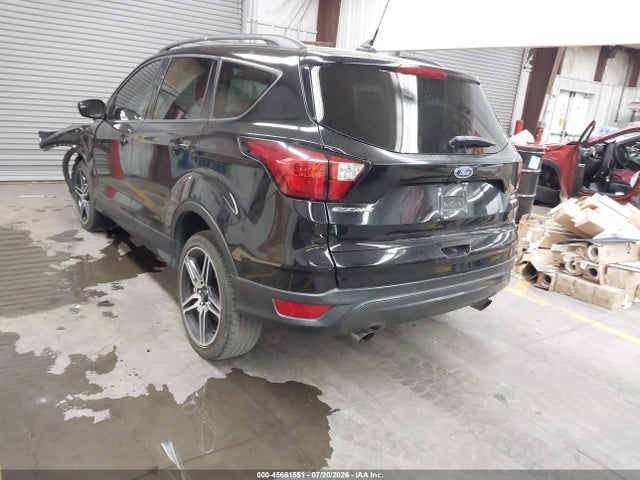 1FMCU0HD1KUA71952 Ford ESCAPE SEL