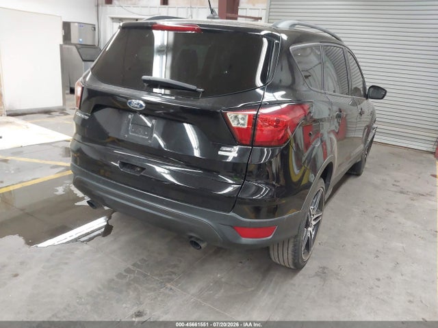 1FMCU0HD1KUA71952 Ford ESCAPE SEL