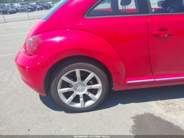 45661552 :رقم المزاد ، 3VWHP7AT8EM631063 vin ، 2014 Volkswagen Beetle 2.5l مزاد بيع