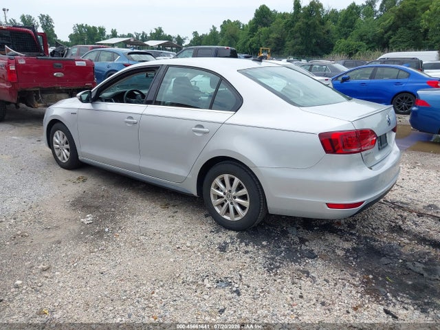 2013 Volkswagen Jetta Hybrid Se მანქანა იყიდება აუქციონზე, vin: 3VW637AJ3DM308815, აუქციონის ნომერი: 45661641